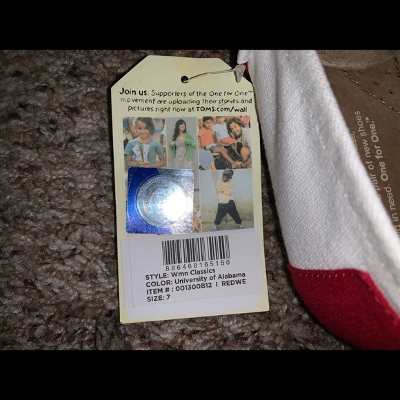 Women’s Toms Red & White Brand New - Picture 6 of 6